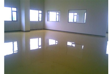 水泥地面環(huán)氧地坪施工后出了問題,，究竟是誰的責(zé)任,！