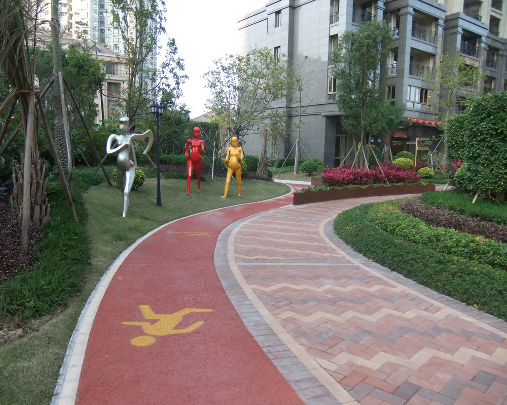 加快海綿城市建設(shè),，透水路面讓城市不再“看海”