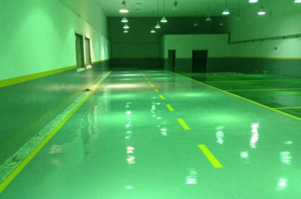 雨季環(huán)氧地坪漆施工應(yīng)考慮到哪些地方,？