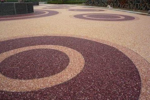 陶瓷彩砂顆粒材料做路面地坪實(shí)用嗎,？