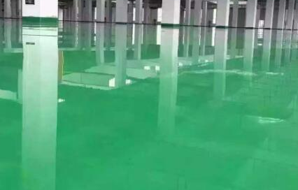 要如何預(yù)防環(huán)氧地坪漆施工后表面出現(xiàn)粗糙,？