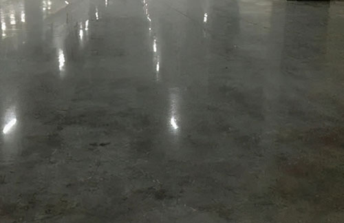 廈門(mén)固化劑地坪比普通地坪更防滑更安全嗎,？